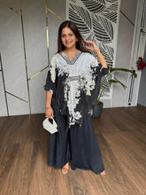 Embroided short kaftaan set (Rekha)